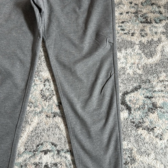Men’s Cuts Hyperloop Sweatpants - Picture 3 of 11